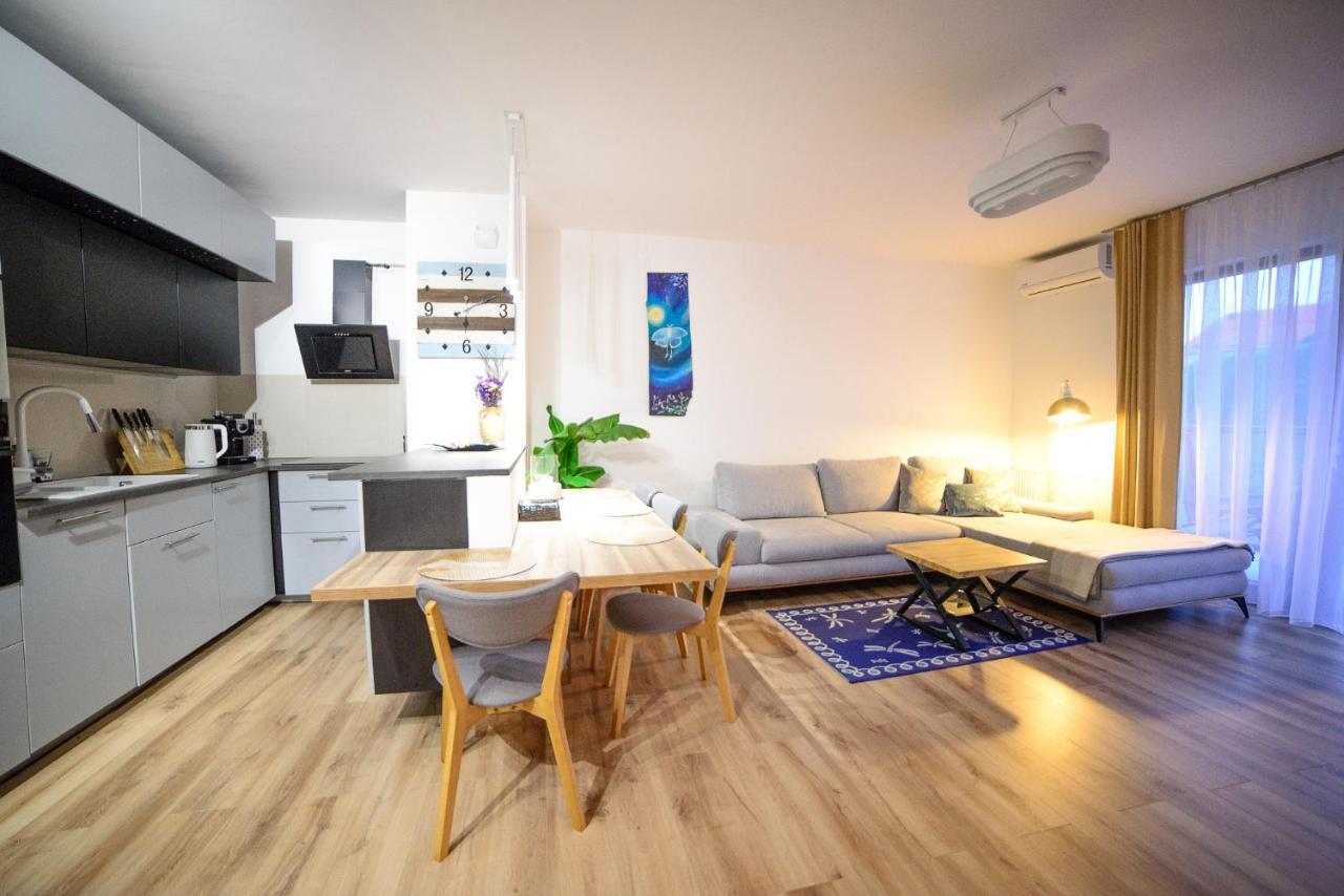Apartamenty Via Marina 弗罗茨瓦夫 外观 照片